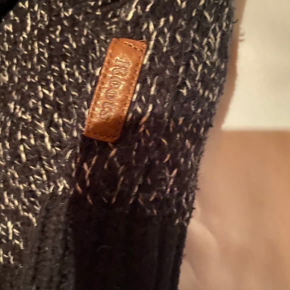 Roots Polar Fox hoodie - Picture 3 of 4